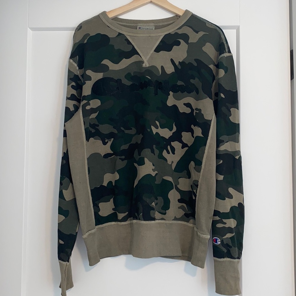 Champion camo crewneck